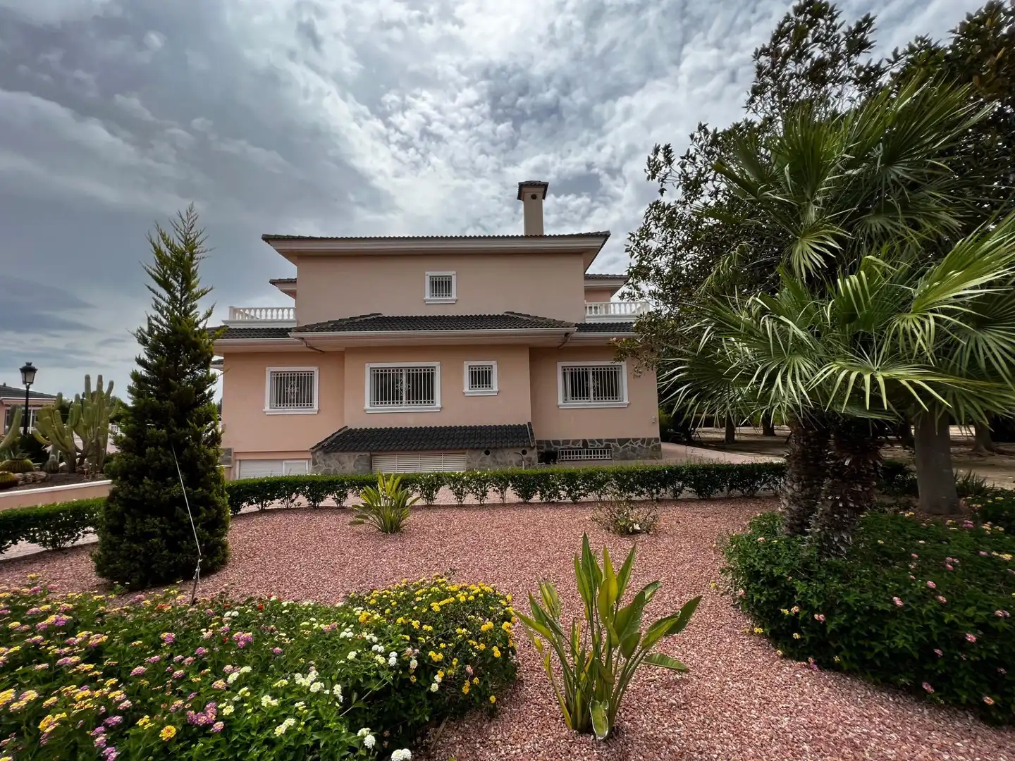 Chalet con piscina en venta en Perleta - Maitino