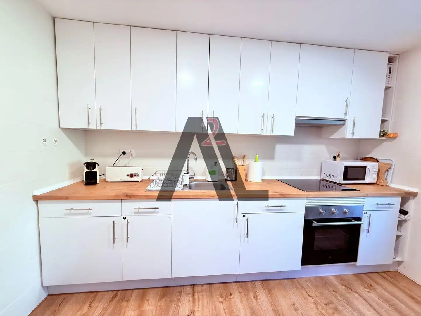 Kitchen of Flat for share in Madrid