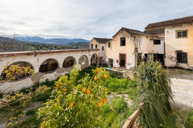 Terreno residencial en Venta en Calle Real del Fargue en Fargue