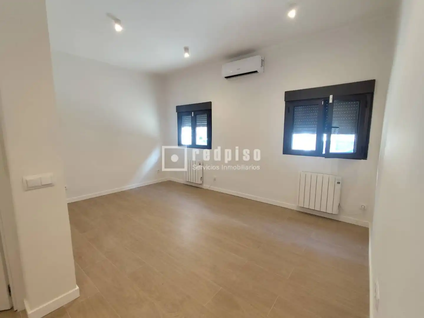 Wohnung zum Verkauf in Madrid mit Klimaanlage und Heizung