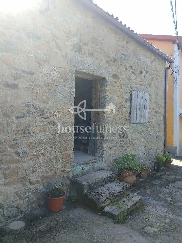 Vista exterior de Casa o xalet en venda en Ferrol amb Calefacció, Jardí privat i Terrassa