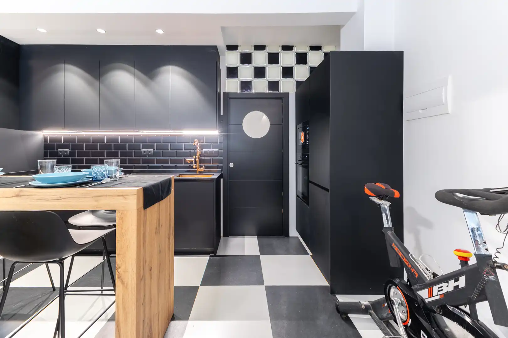 Cocina de Apartamento de alquiler en Madrid con Aire acondicionado, Calefacción y Amueblado
