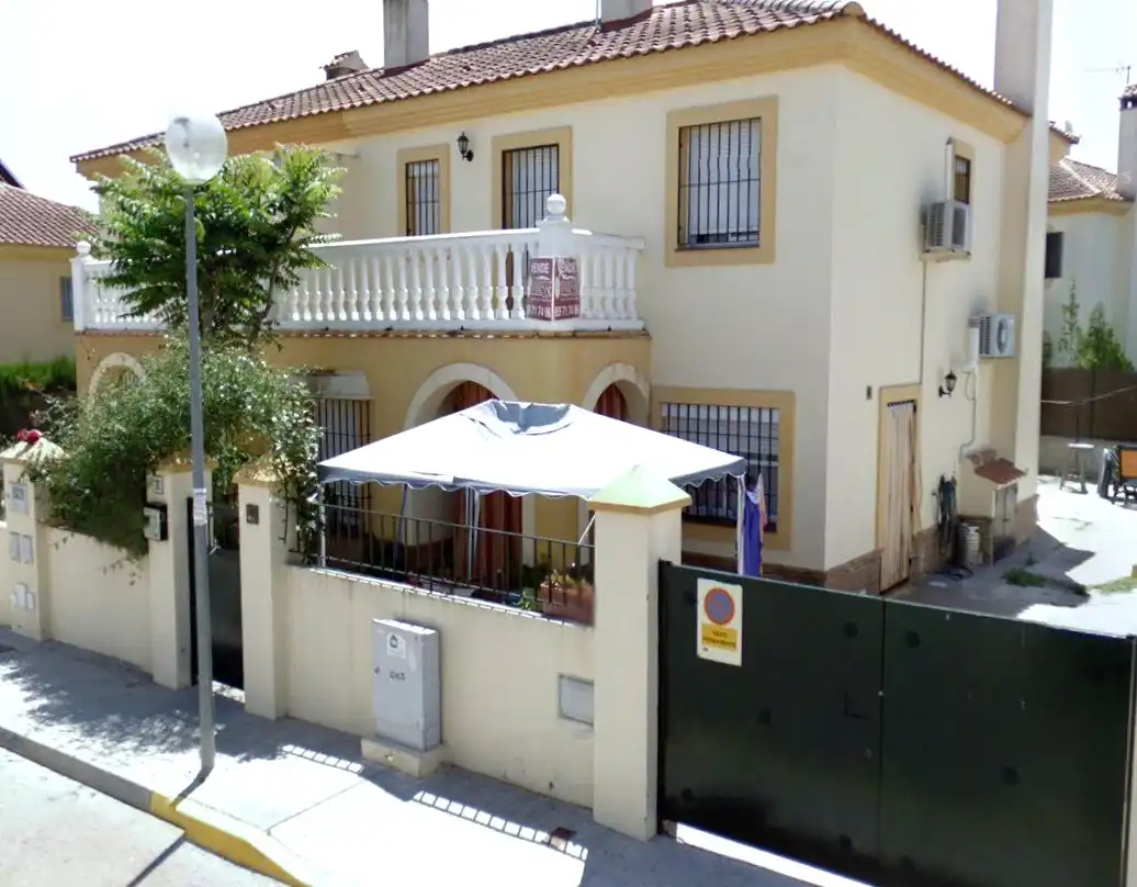 Vista exterior de Casa o chalet en venta en Espartinas