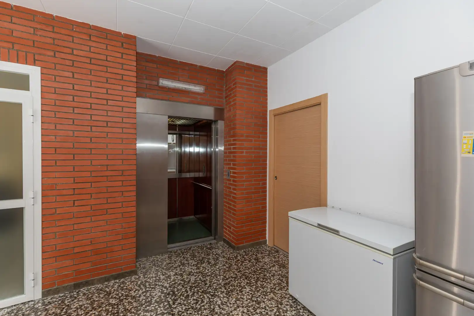 Adossat amb terrassa en venda a Carrer Ferreret, imagen 76