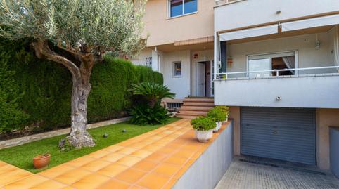 Foto 3 de Casa adosada en venta en  Montsia, Olesa de Montserrat, Barcelona