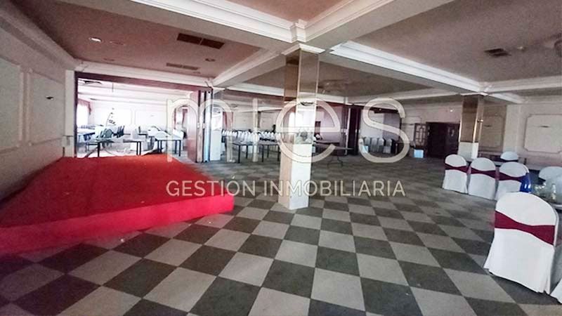 Building for sale in Benetússer