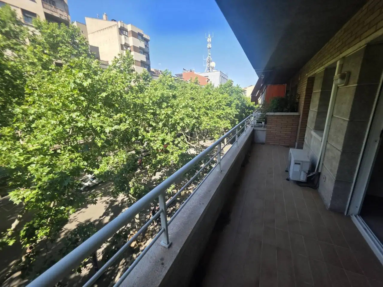 Außenansicht von Wohnung zum Verkauf in Manresa mit Klimaanlage, Heizung und Terrasse