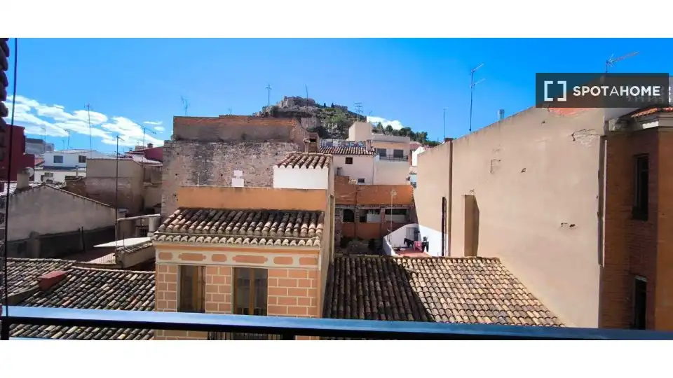 Vista exterior de Pis per a compartir en Sagunto / Sagunt amb Aire condicionat, Calefacció i Moblat