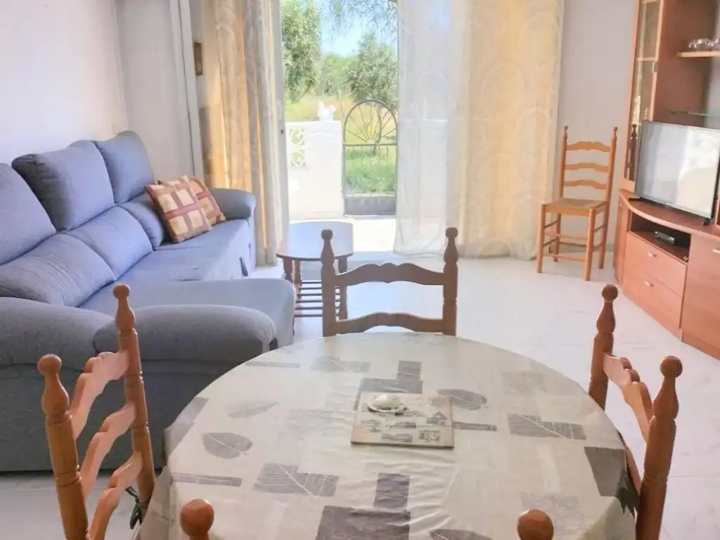 Sala d'estar de Casa o xalet en venda en Torrevieja amb Aire condicionat, Moblat i Forn