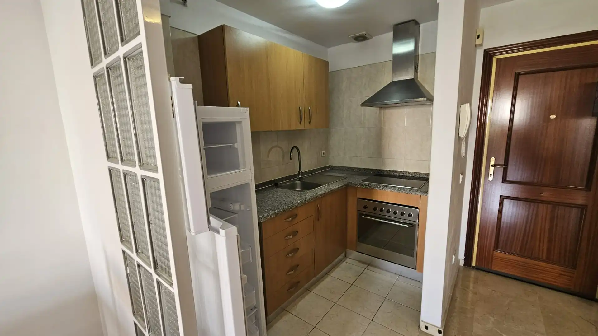 Kitchen of Flat for rent in Santa Cruz de Tenerife  with Furnished, Oven and Washing machine
