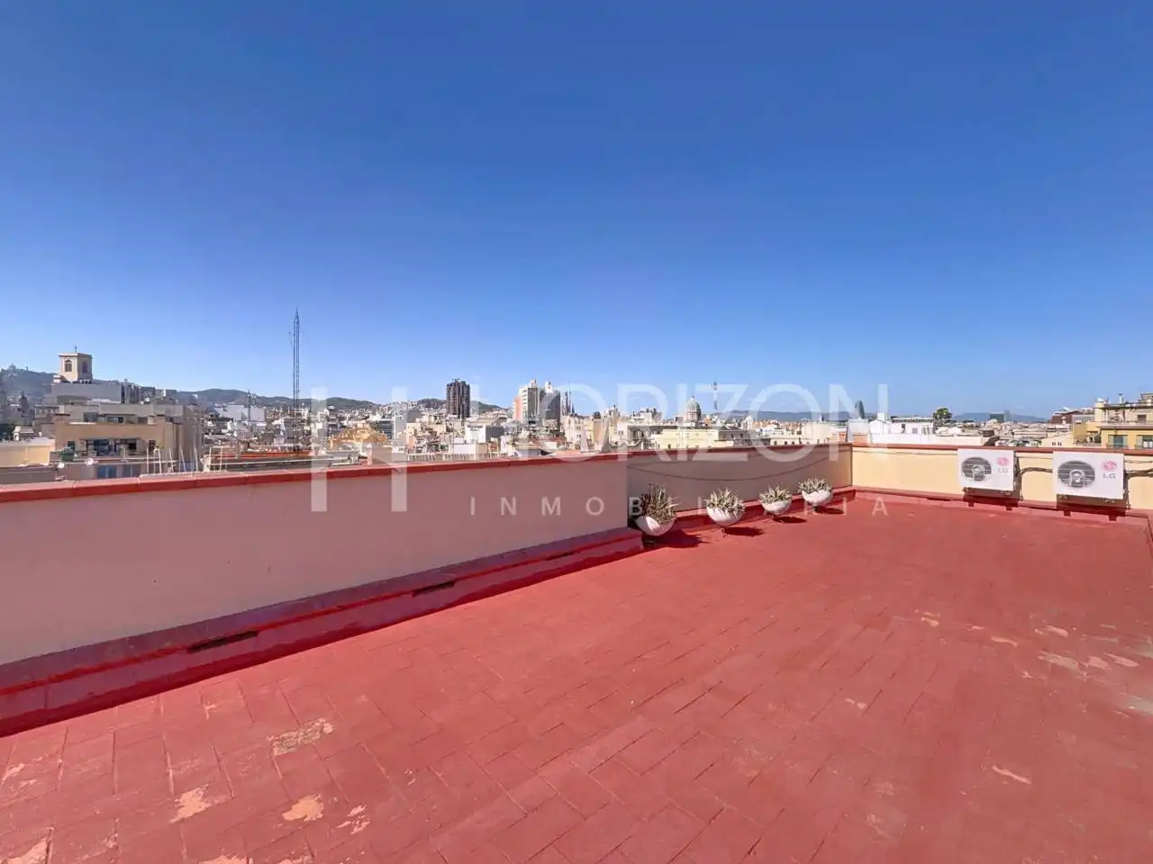 Terrasse von Wohnung zum Verkauf in Barcelona mit Klimaanlage, Heizung und Parkett