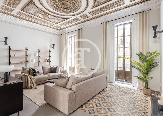 Piso en Alquiler en Carrer d'en Serra en Barri Gòtic