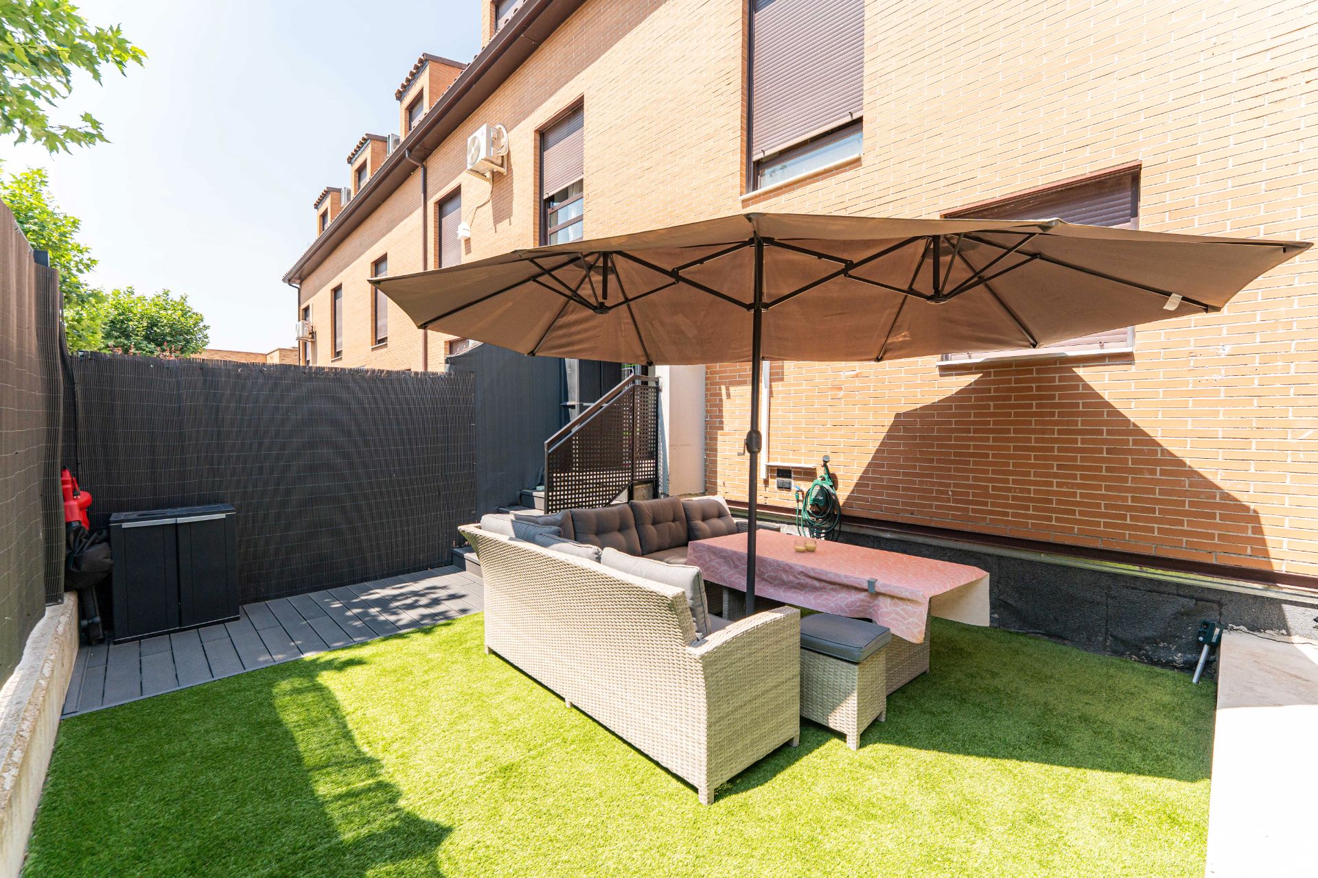 Terrassa de Planta baixa en venda en Sevilla la Nueva amb Aire condicionat, Calefacció i Jardí privat