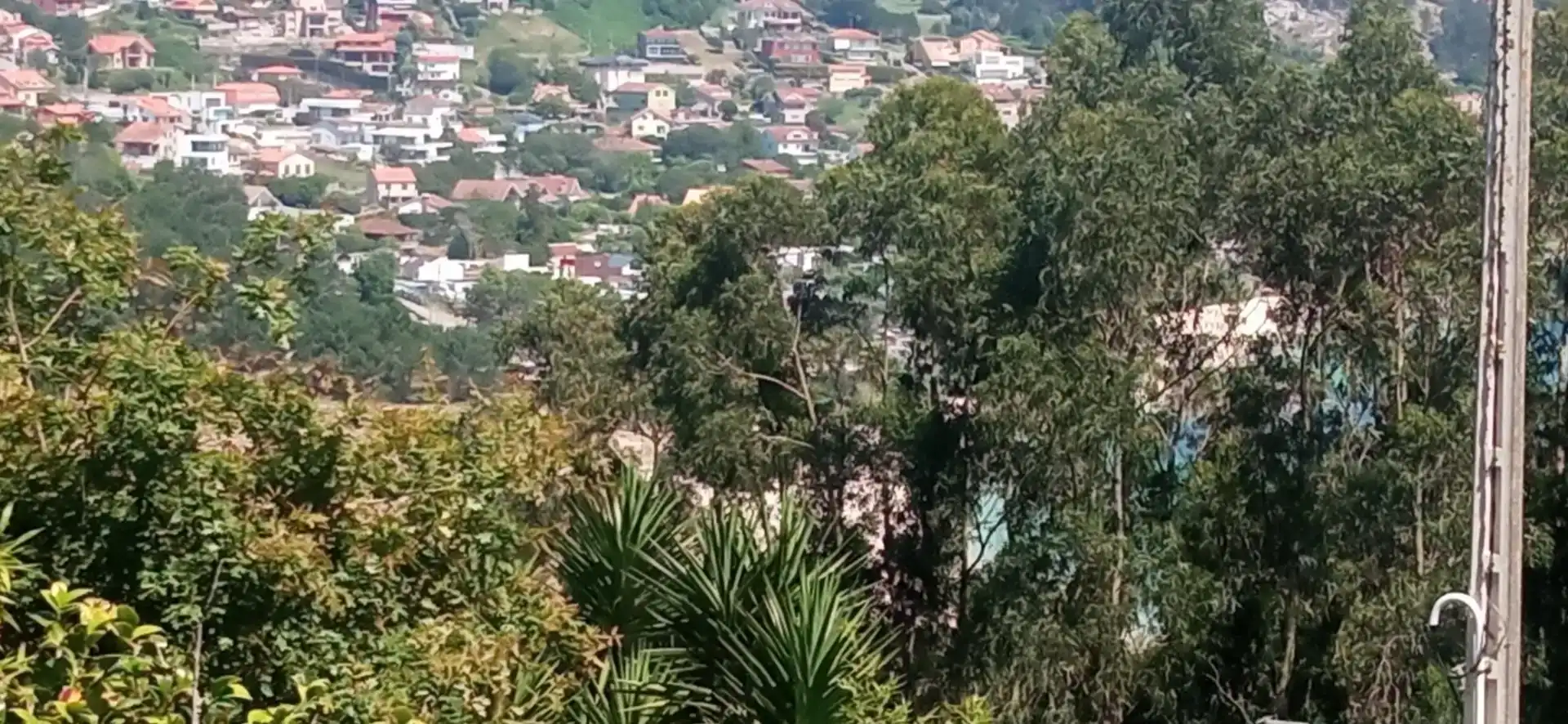 Außenansicht von Wohnungen zur Miete in Cangas  mit Privatgarten, Möbliert und Ofen