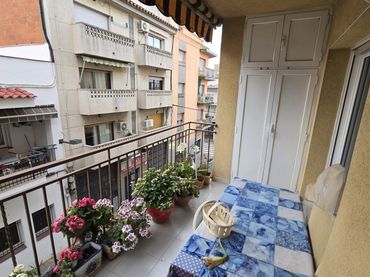 Apartment zum Verkauf in francesc macia 59