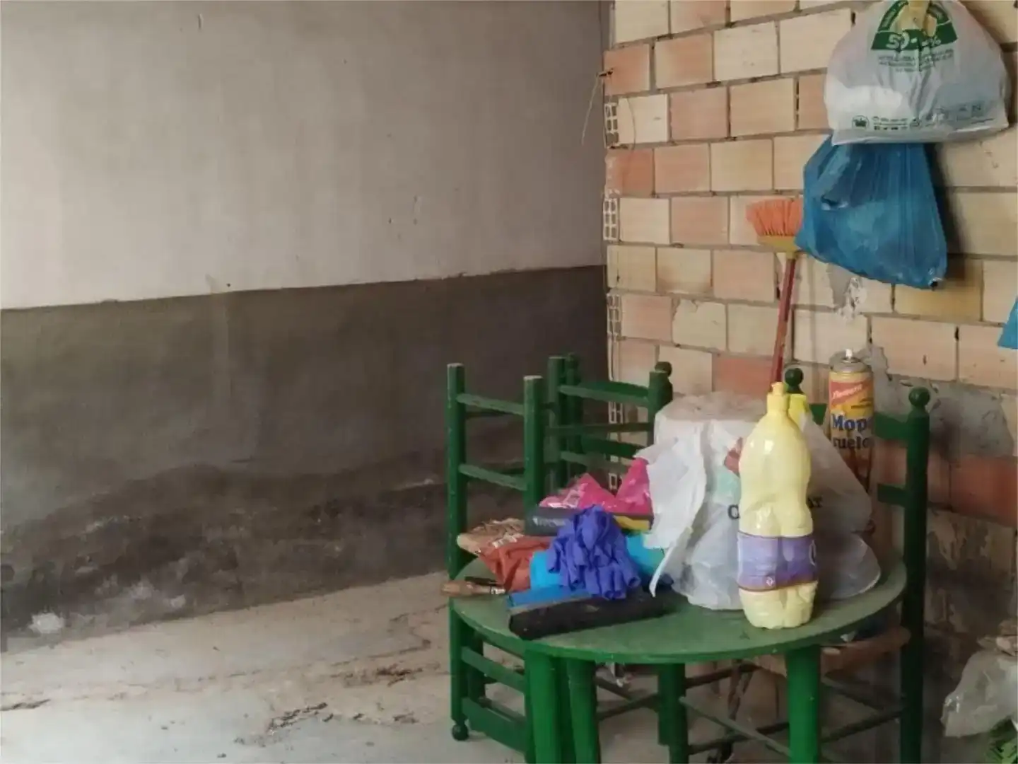 Local en venta en Casas-Ibáñez