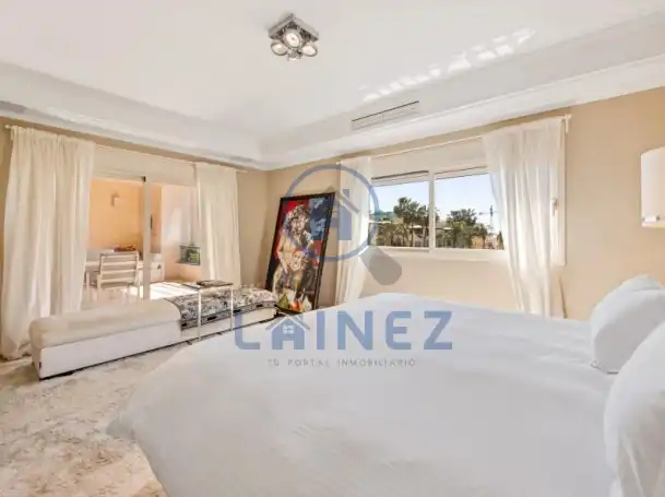 Apartamento con terraza en venta en Milla de Oro, imagen 2