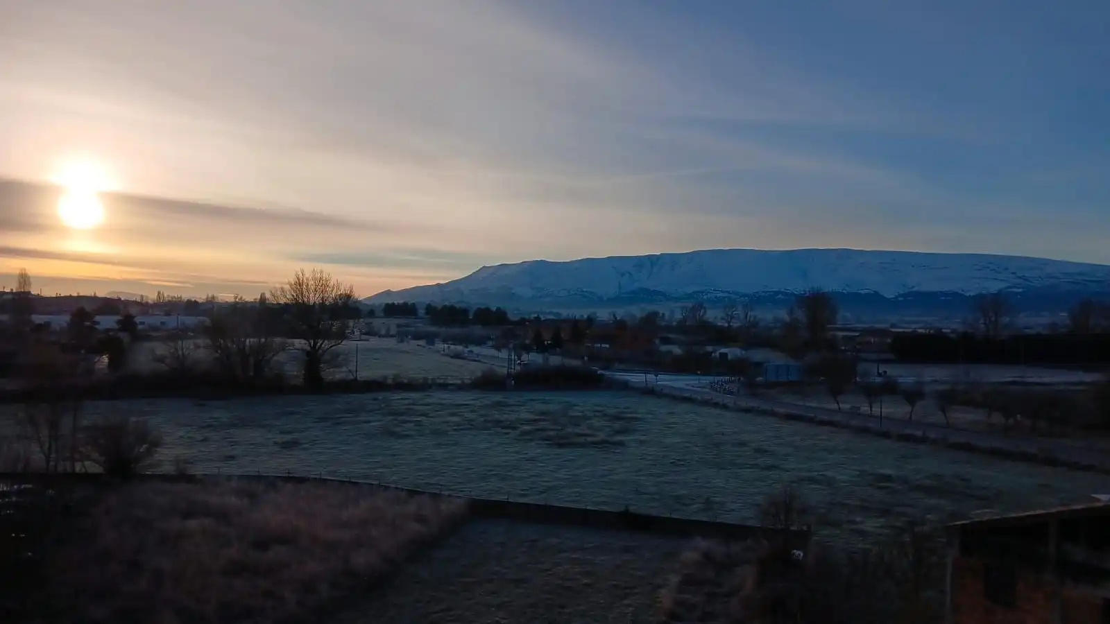 Vista exterior de Pis en venda en Villarcayo de Merindad de Castilla la Vieja amb Calefacció