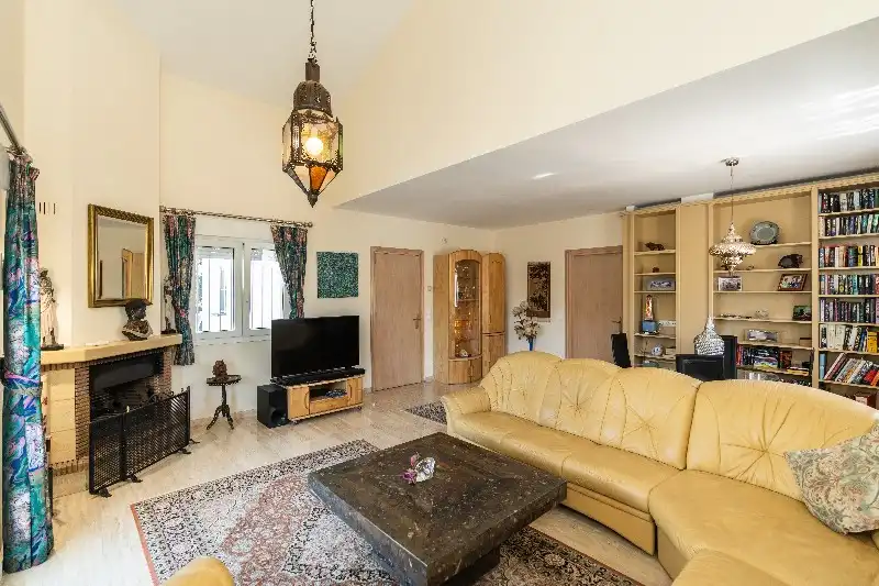 Chalet con piscina en venta en Elviria - Cabopino, imagen 19