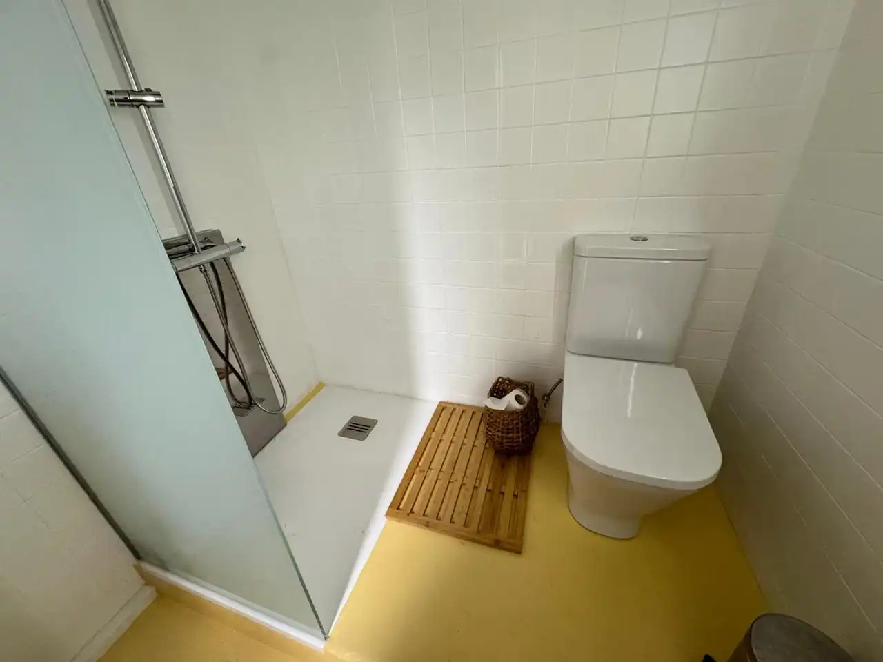 Bathroom of Office for sale in A Coruña Capital 