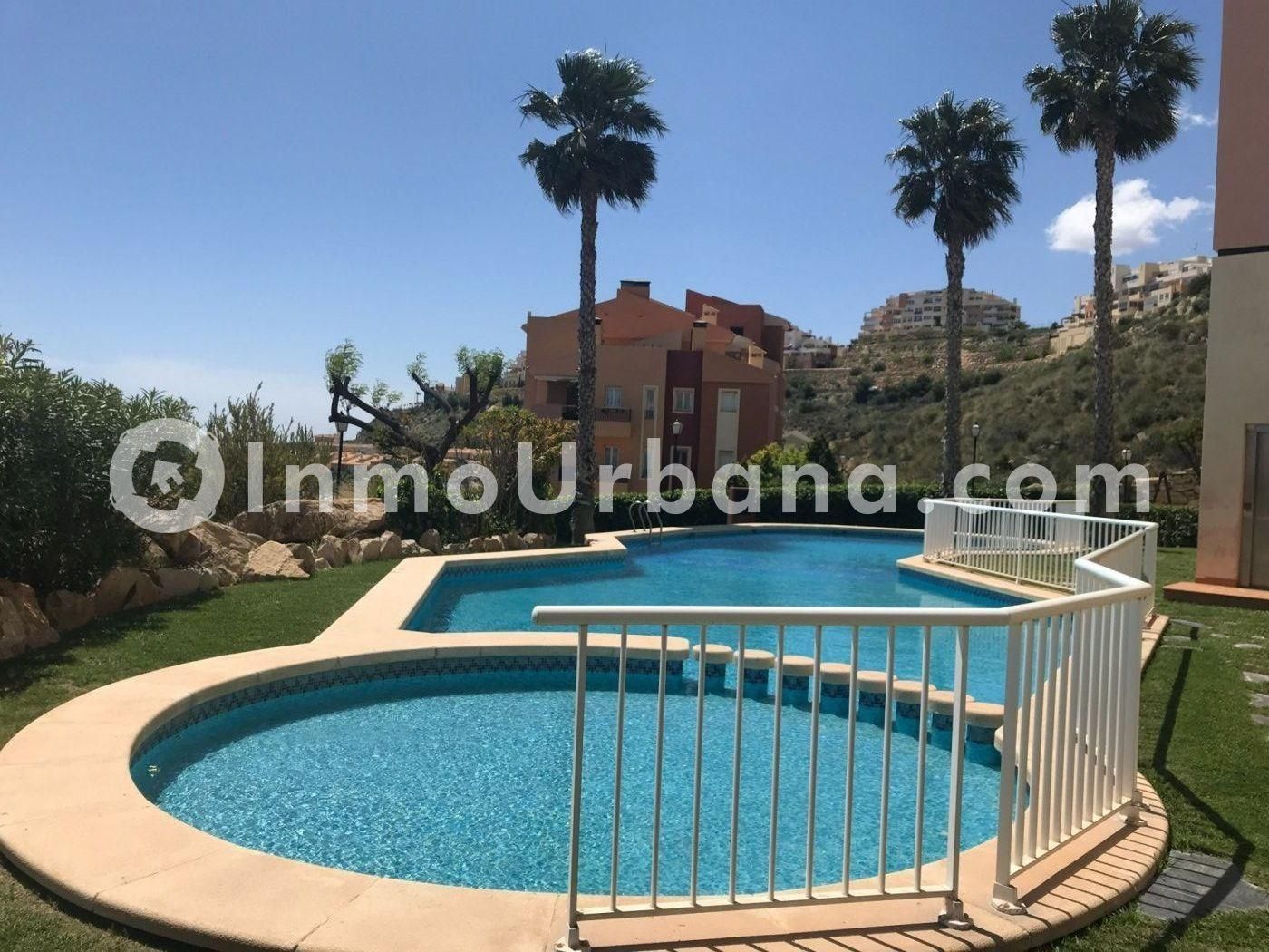Piscina de Apartament en venda en Mutxamel amb Aire condicionat, Calefacció i Jardí privat