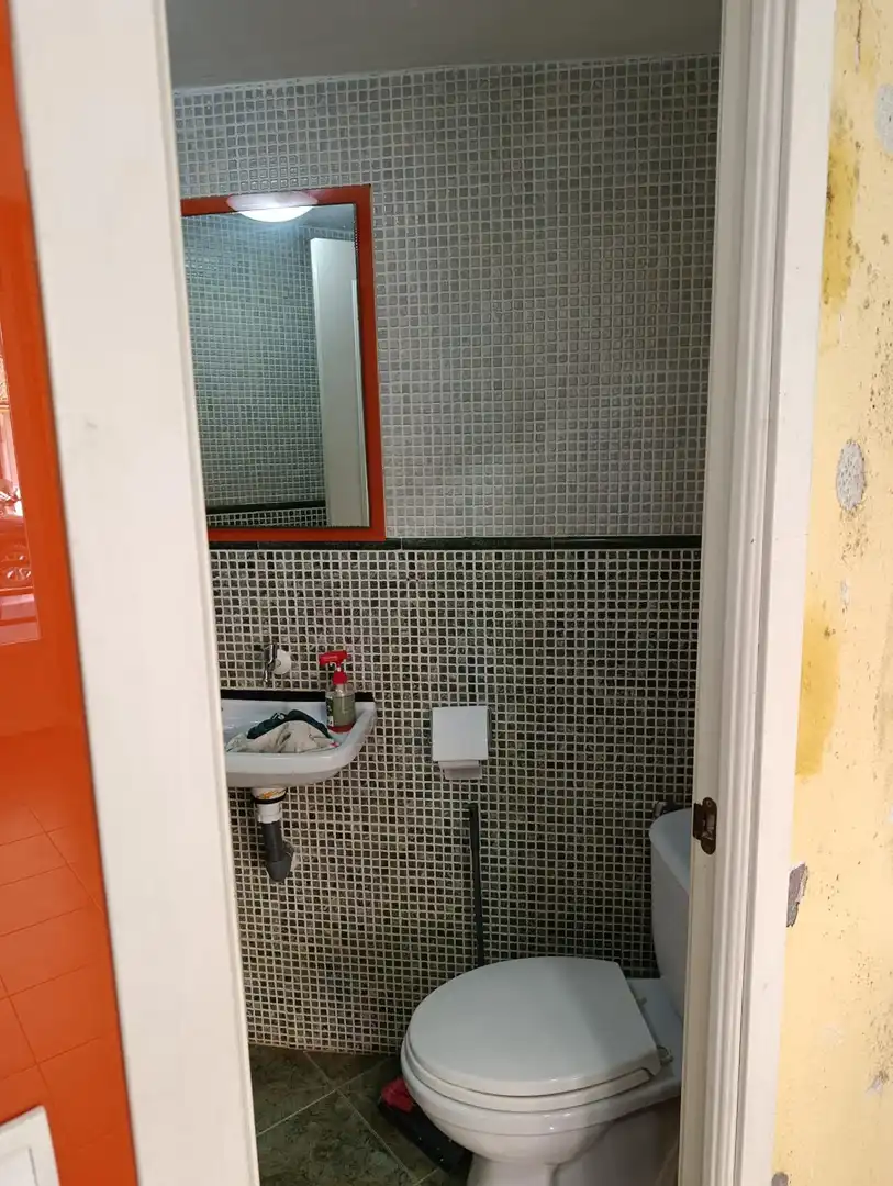 Bany de Casa adosada en venda en Archidona amb Aire condicionat, Calefacció i Jardí privat