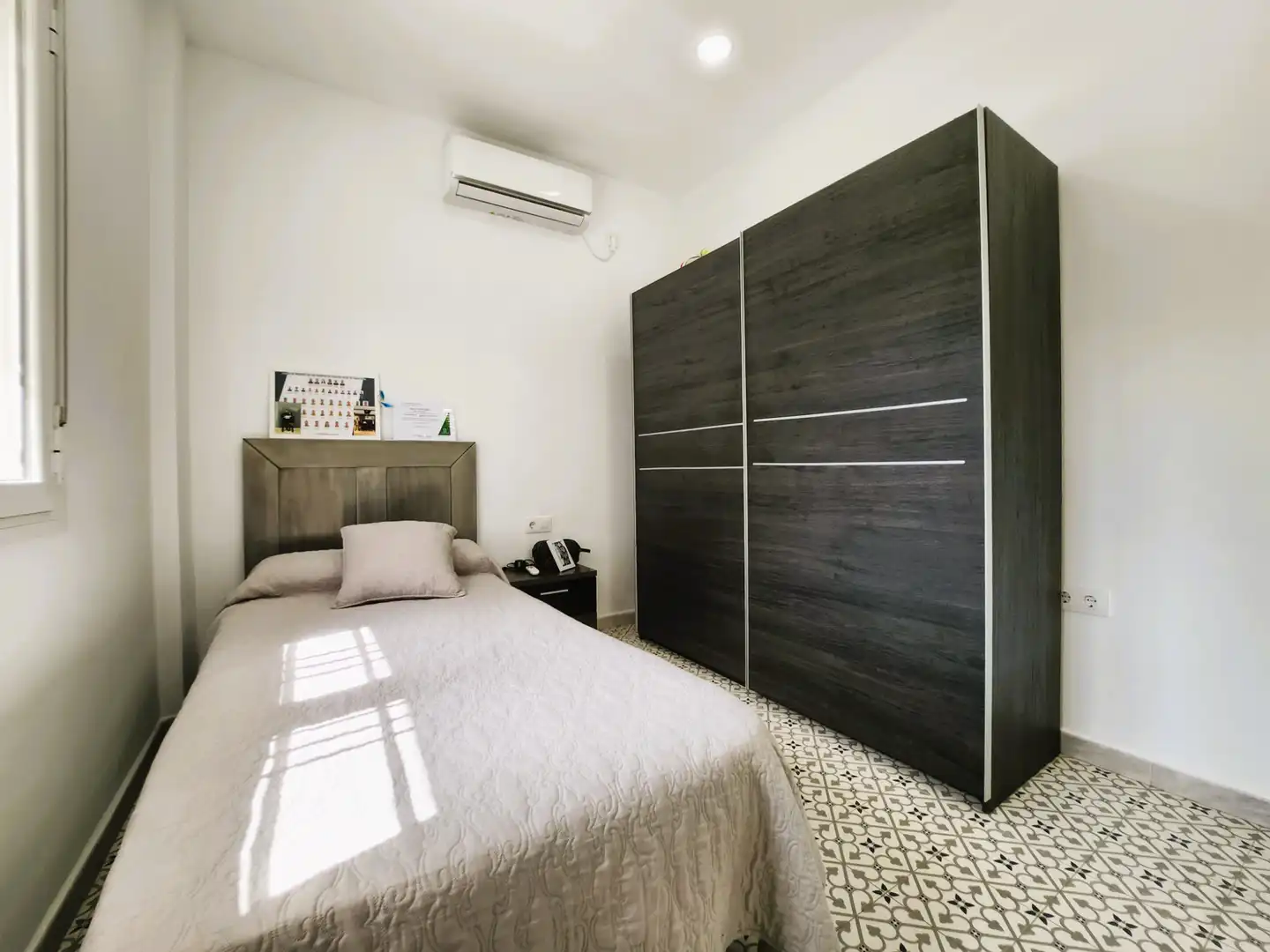 Habitación de Casa o chalet en venta en Alcalá de Guadaira con Aire acondicionado, Calefacción y Jardín privado