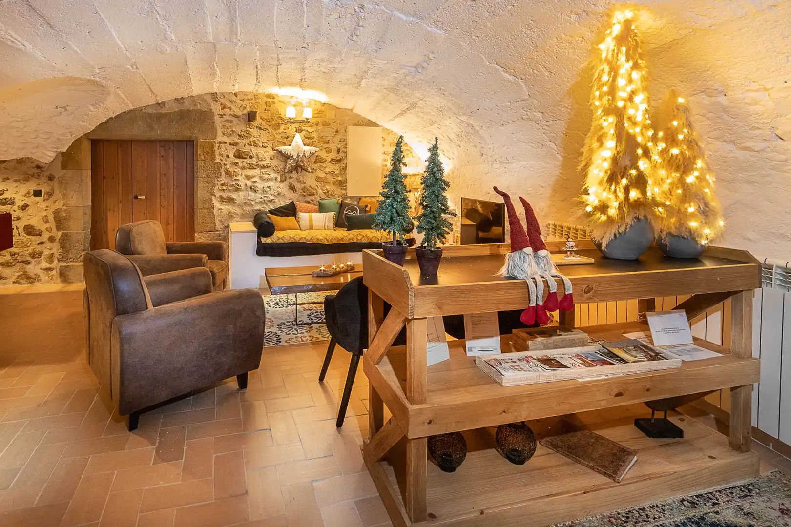 Sala de estar de Finca rústica en venta en Cistella con Aire acondicionado, Calefacción y Jardín privado