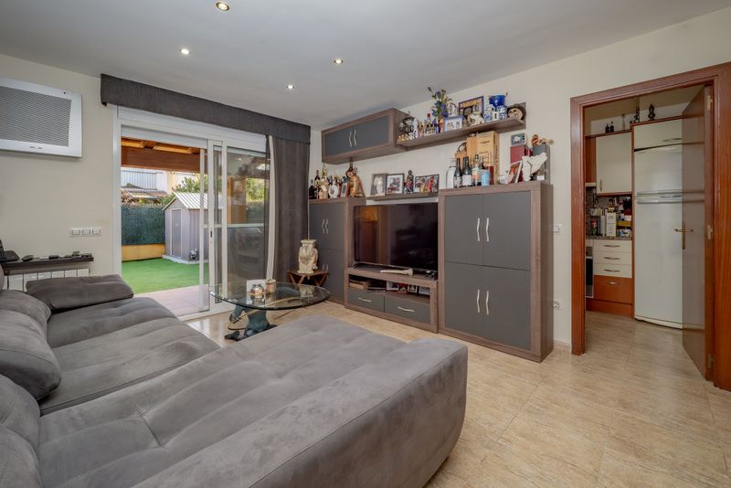 Living room of House or chalet for sale in Empuriabrava  with Air Conditioner, Heating and Private garden