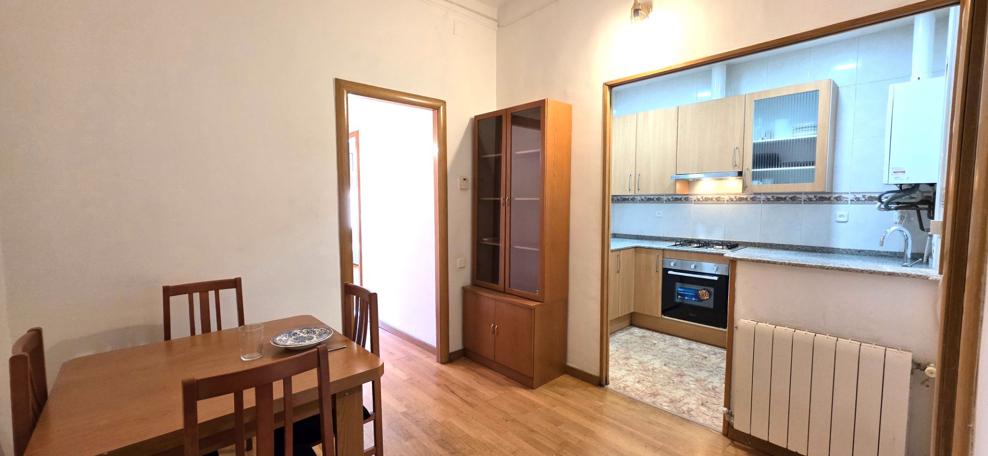 Cuina de Pis de lloguer en  Barcelona Capital amb Aire condicionat, Calefacció i Parquet