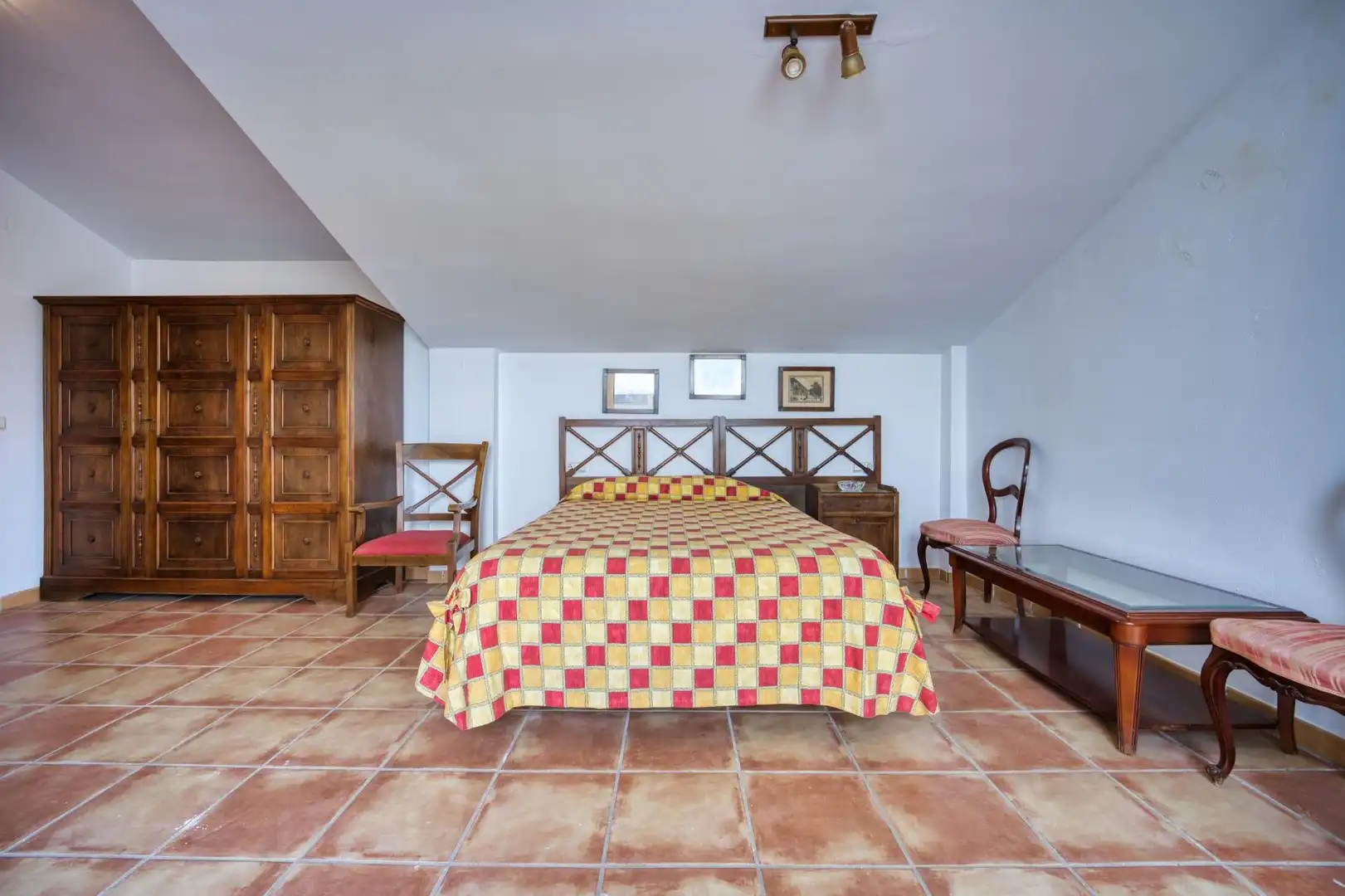 Dormitori de Casa o xalet en venda en Espartinas amb Jardí privat, Terrassa i Traster