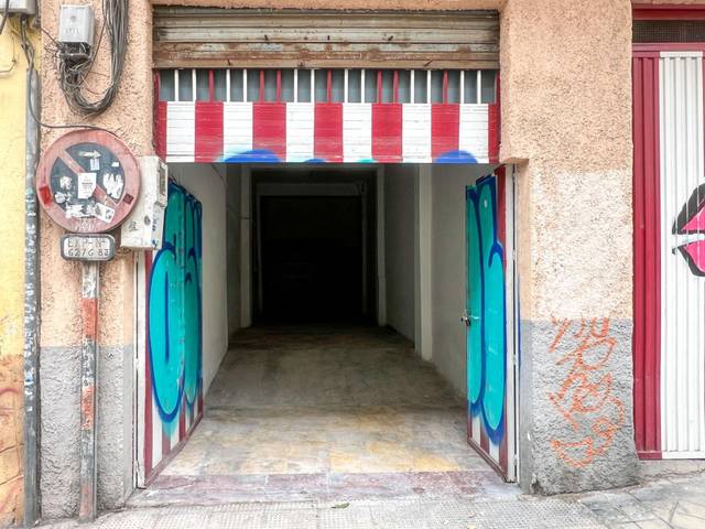 Local comercial en Venta en Calle CRISTO DE LA YEDRA en San Ildefonso