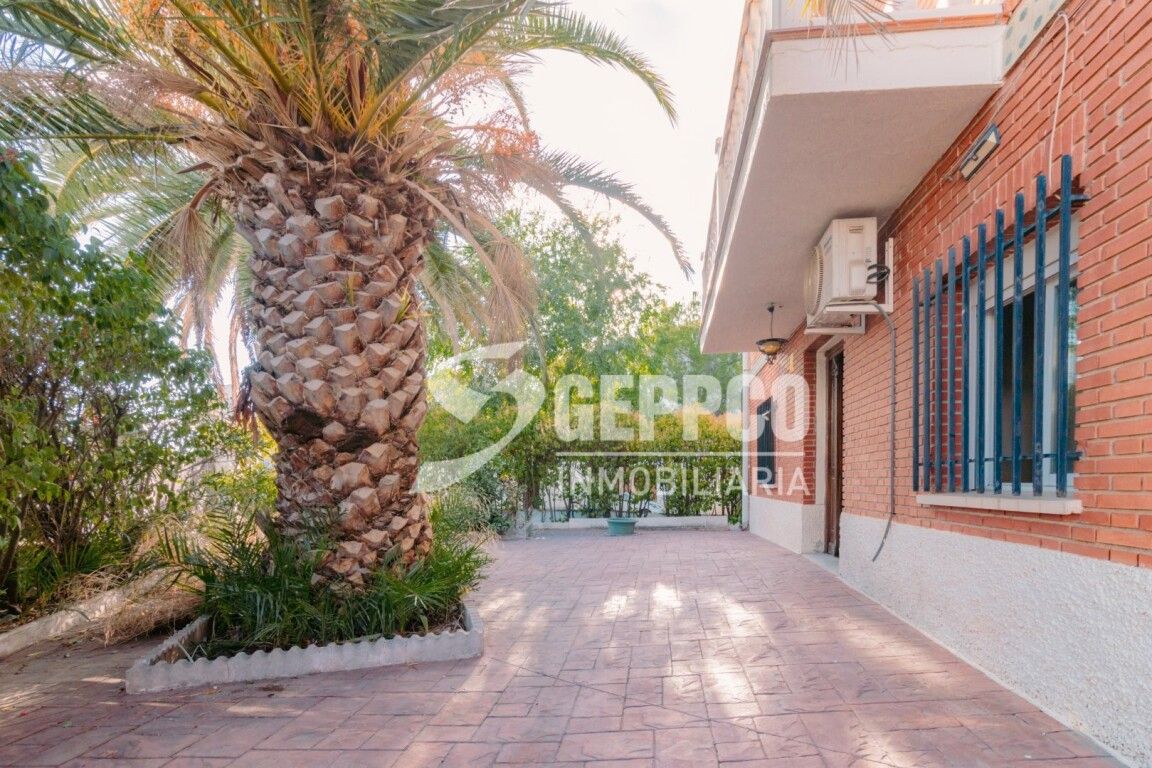 Exterior view of House or chalet for sale in Torres de la Alameda  with Air Conditioner and Heating