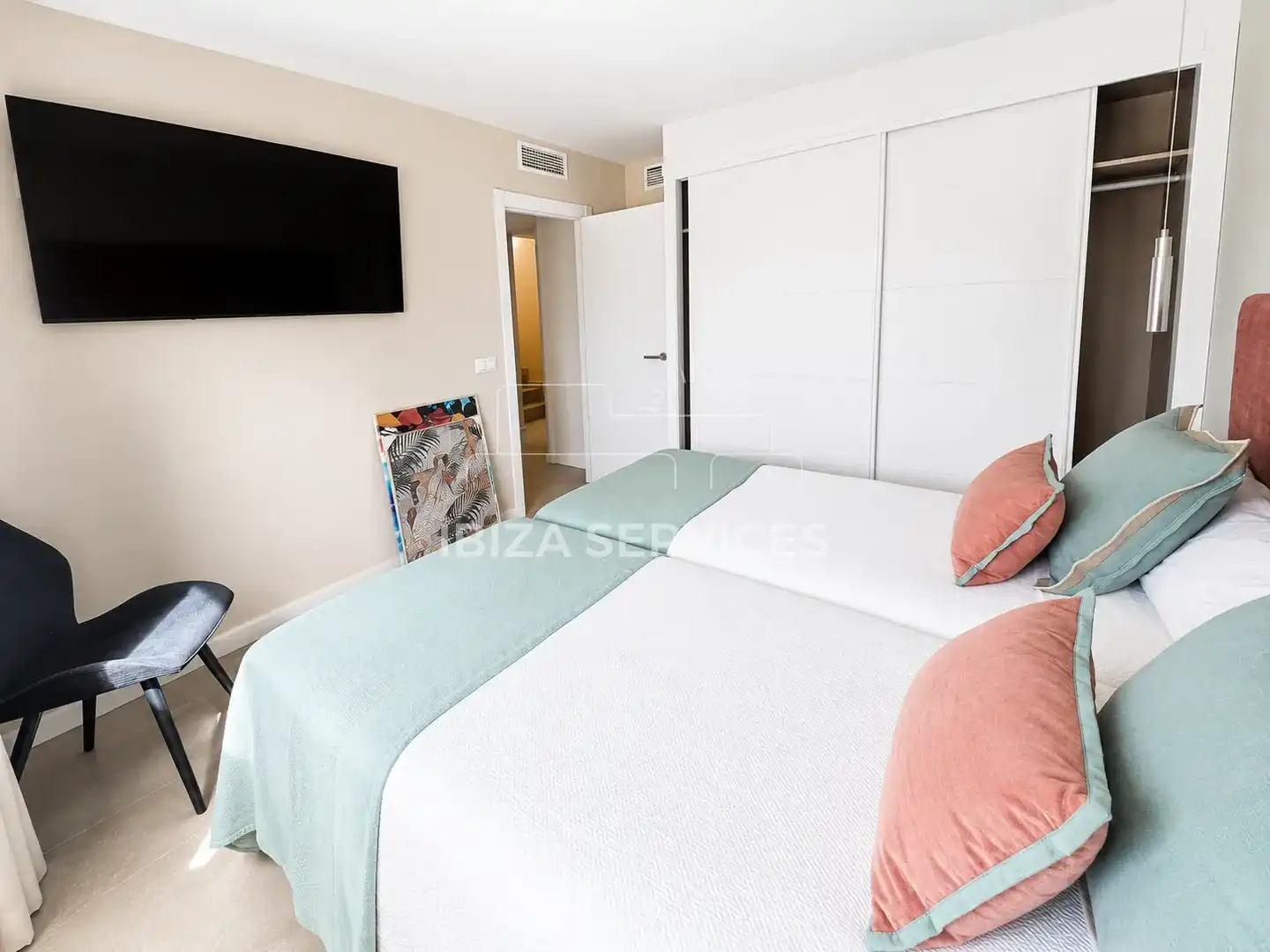 Bedroom of Flat for rent in Eivissa  with Air Conditioner, Private garden and Swimming Pool