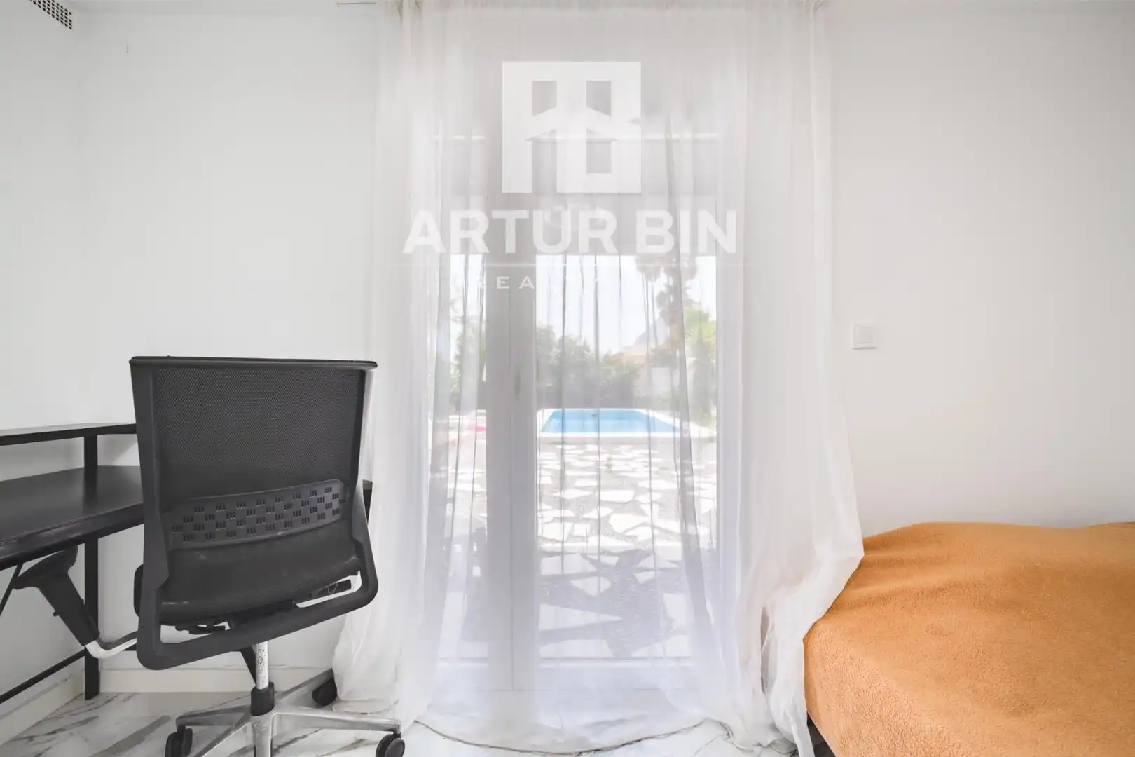 Casa con terraza en venta en Marisol Park - Ortembach - Los Almendros, imagen 10