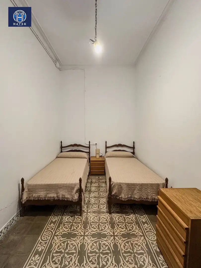 Habitación de Casa adosada en venta en Porreres con Calefacción, Jardín privado y Terraza