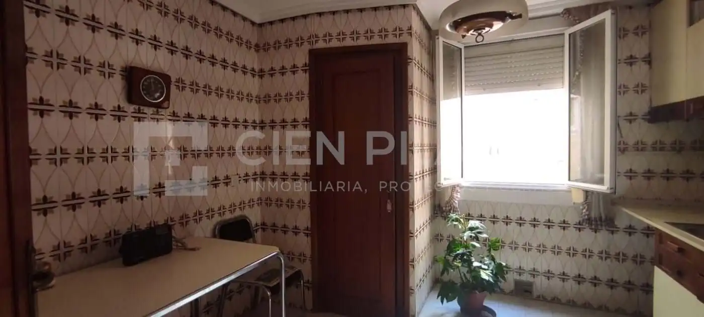 Bedroom of Flat for sale in  Logroño