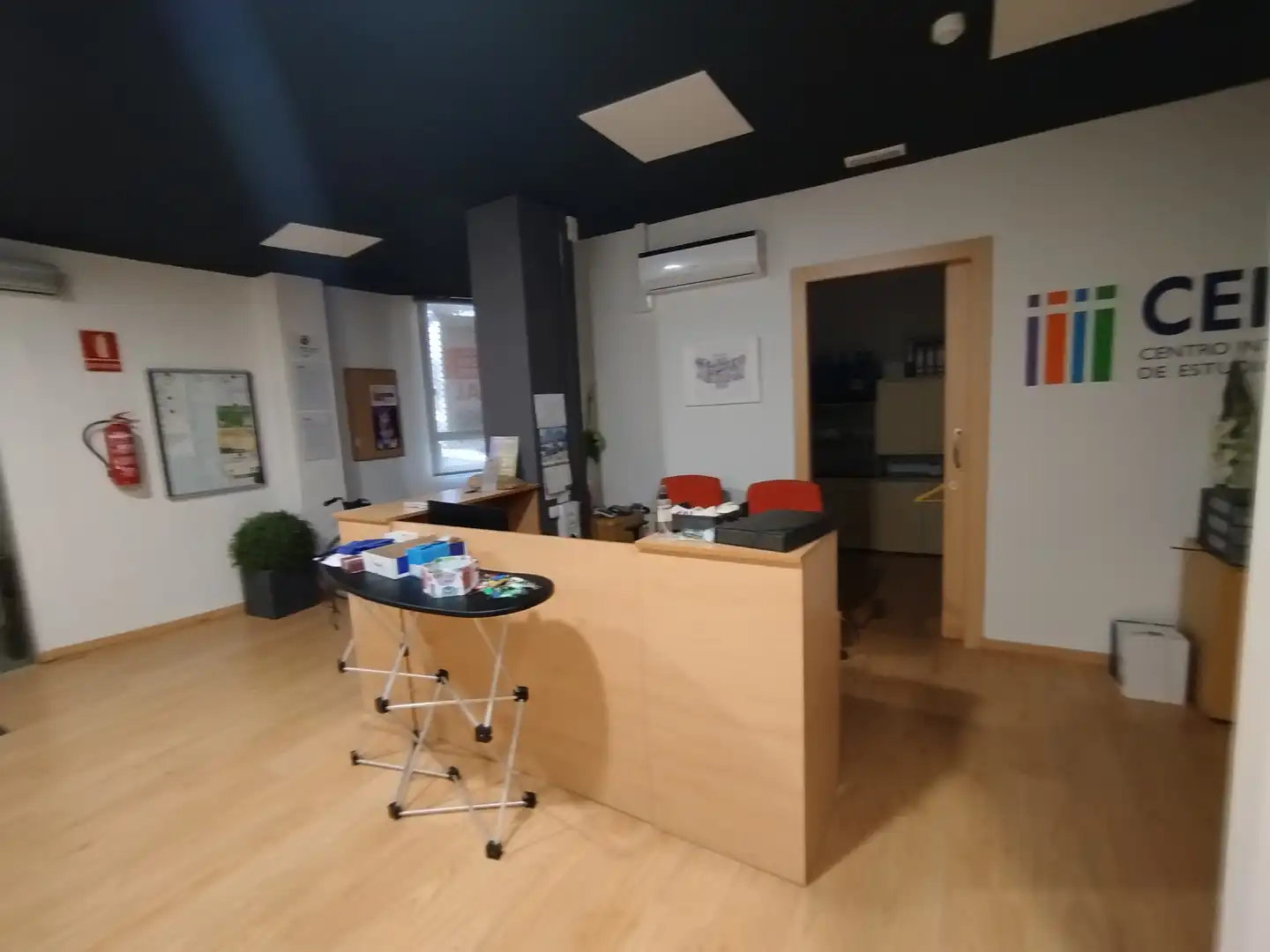 Commercial properties for sale in Castellón de la Plana / Castelló de la Plana  with Air Conditioner, Parquet flooring and Furnished