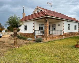 Vista exterior de Finca rústica en venda en Trigueros amb Terrassa