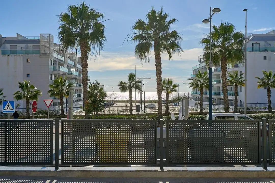 Vista exterior de Pis en venda en Torrox amb Terrassa, Traster i Piscina comunitària