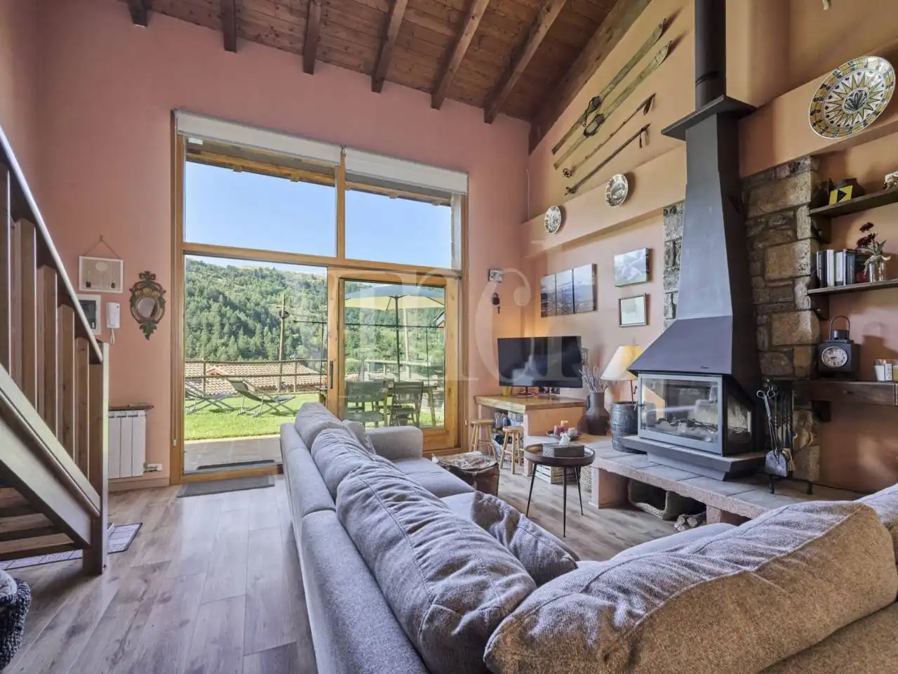 Sala de estar de Casa adosada en venta en Montellà i Martinet con Calefacción, Parquet y Terraza