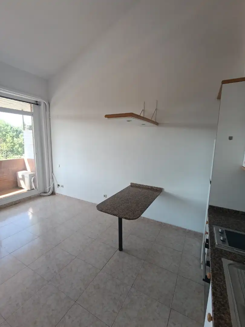 Duplexes for rent in Carrer de la Creu d'en Muntaner, 24, Centre