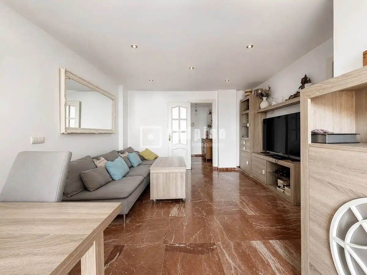 Sala de estar de Piso en venta en Torremolinos con Aire acondicionado y Terraza