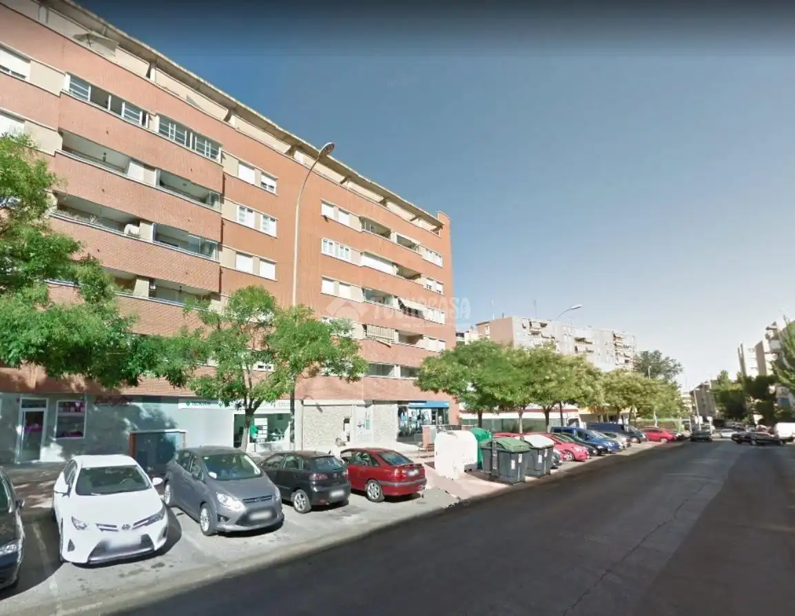 Außenansicht von Wohnung zum Verkauf in Móstoles mit Klimaanlage, Heizung und Parkett