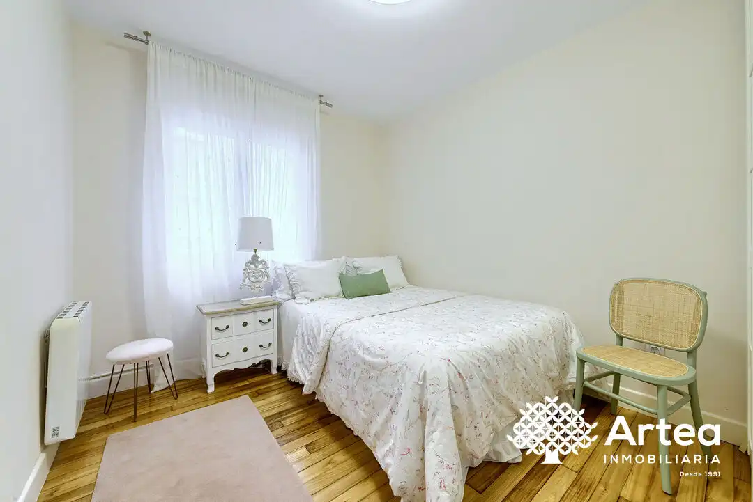 Flat for sale in Zorrotza