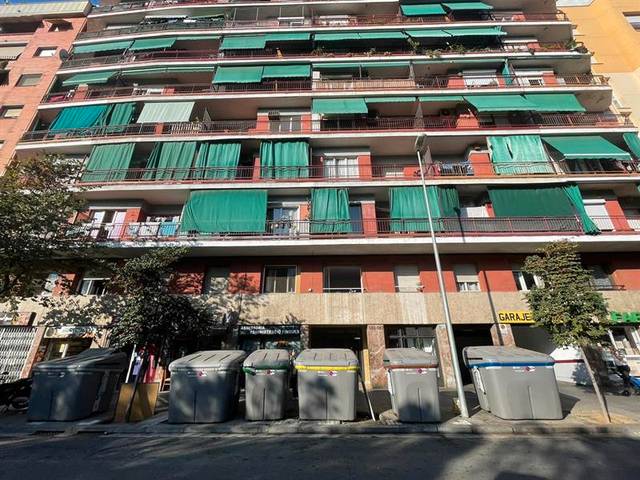 Piso en Venta en Carrer de la Mare de Déu de Port en La Marina del Port