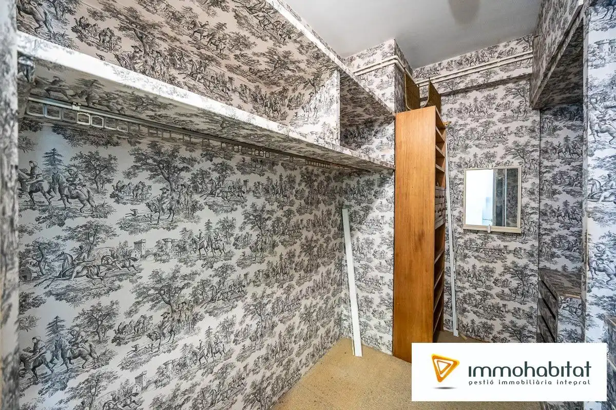 Piso en venta en Sabadell con Aire acondicionado, Calefacción y Parquet