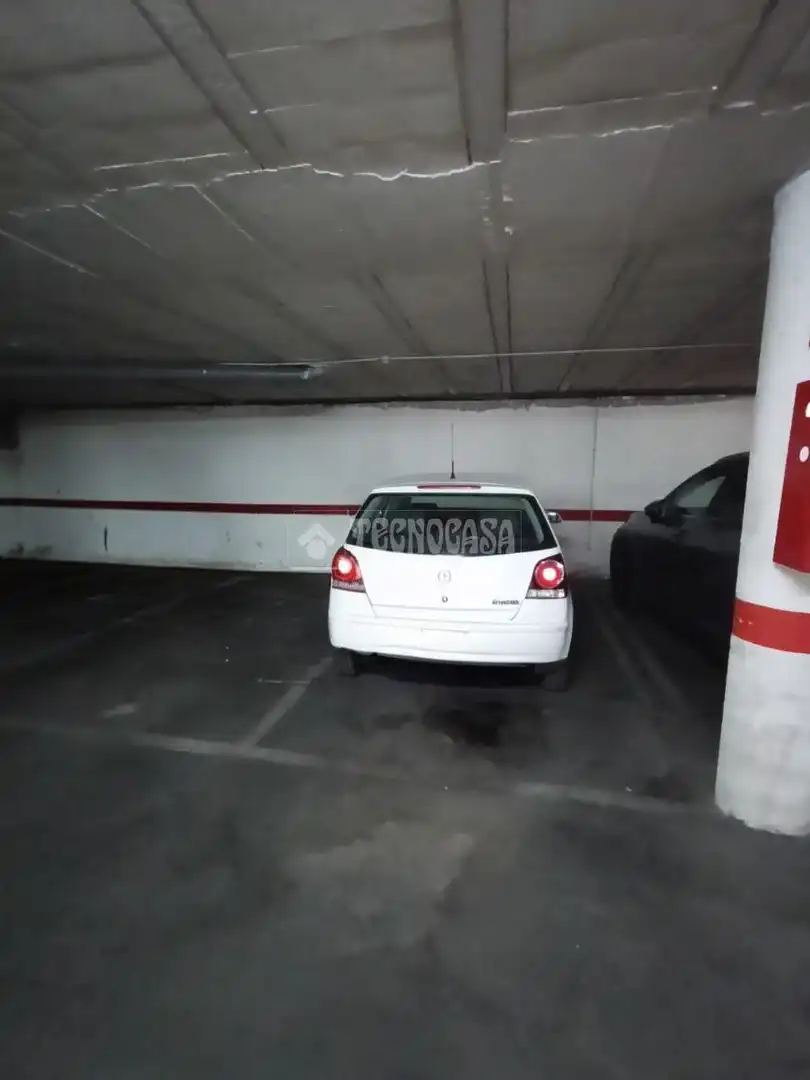 Parking de Piso en venta en Córdoba con Aire acondicionado, Terraza y Amueblado