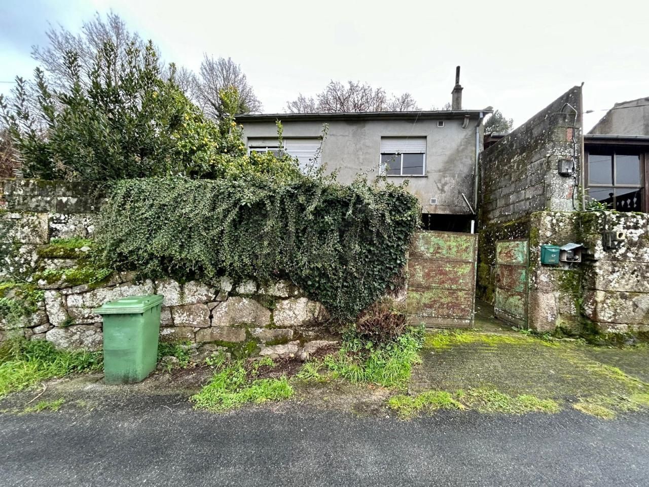 Vista exterior de Casa o chalet en venta en Amoeiro con Calefacción, Jardín privado y Amueblado