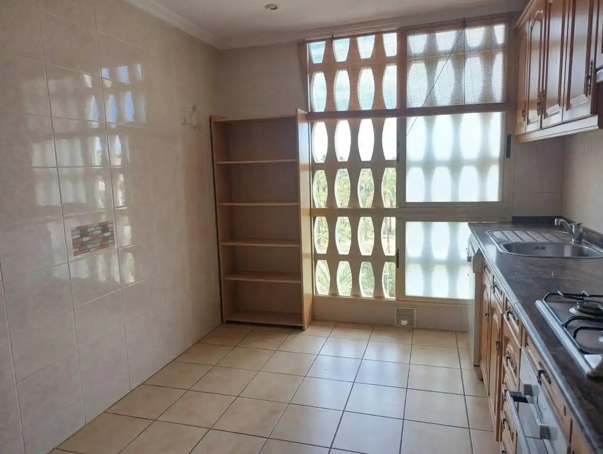 Cocina de Piso en venta en Elche / Elx con Aire acondicionado, Parquet y Terraza